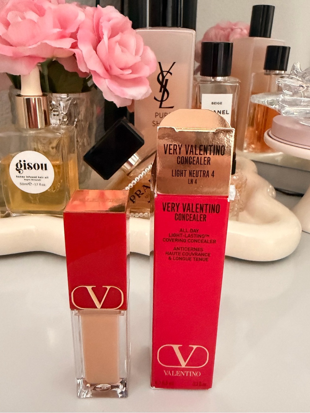 NIB Valentino Concealer Light Neutral 4